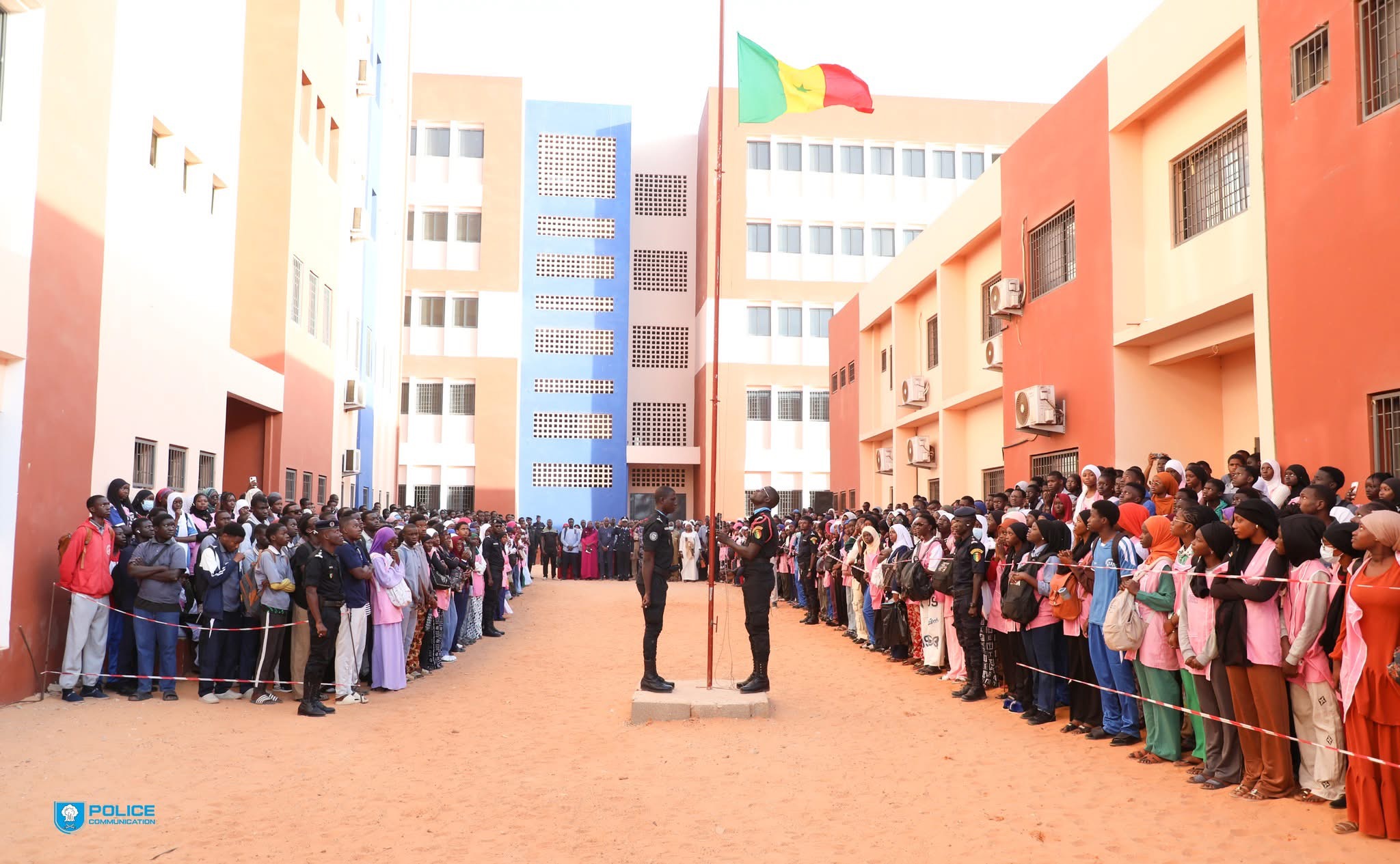 Lycée Seydina Limamoulaye  de Guédiawaye : une cérémonie républicaine pour inculquer civisme et patriotisme aux élèves
