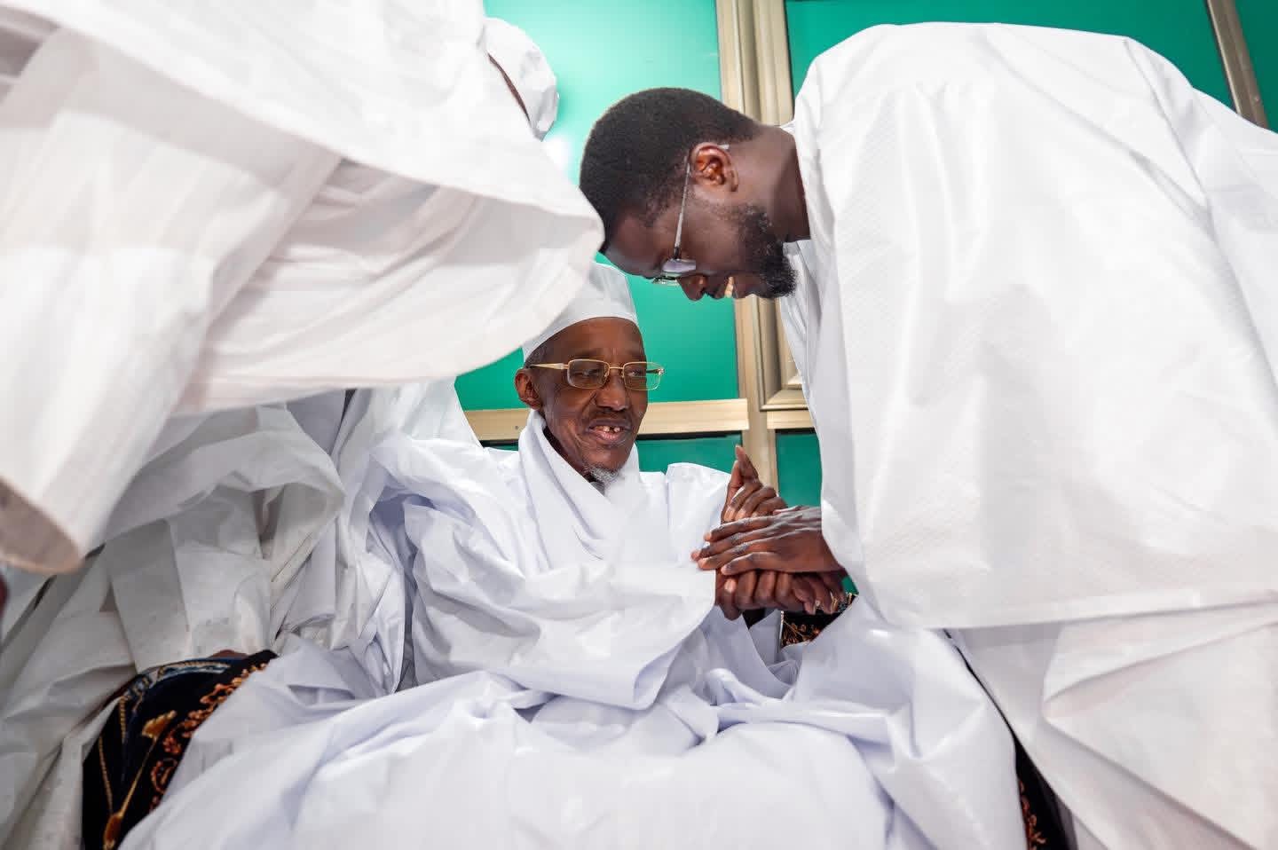 Entre spiritualité et République : Bassirou Diomaye Faye  à l’écoute de Médina Gounass