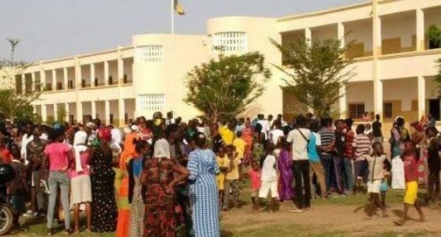 Kaolack : la police investit l’école pour promouvoir civisme et sécurité