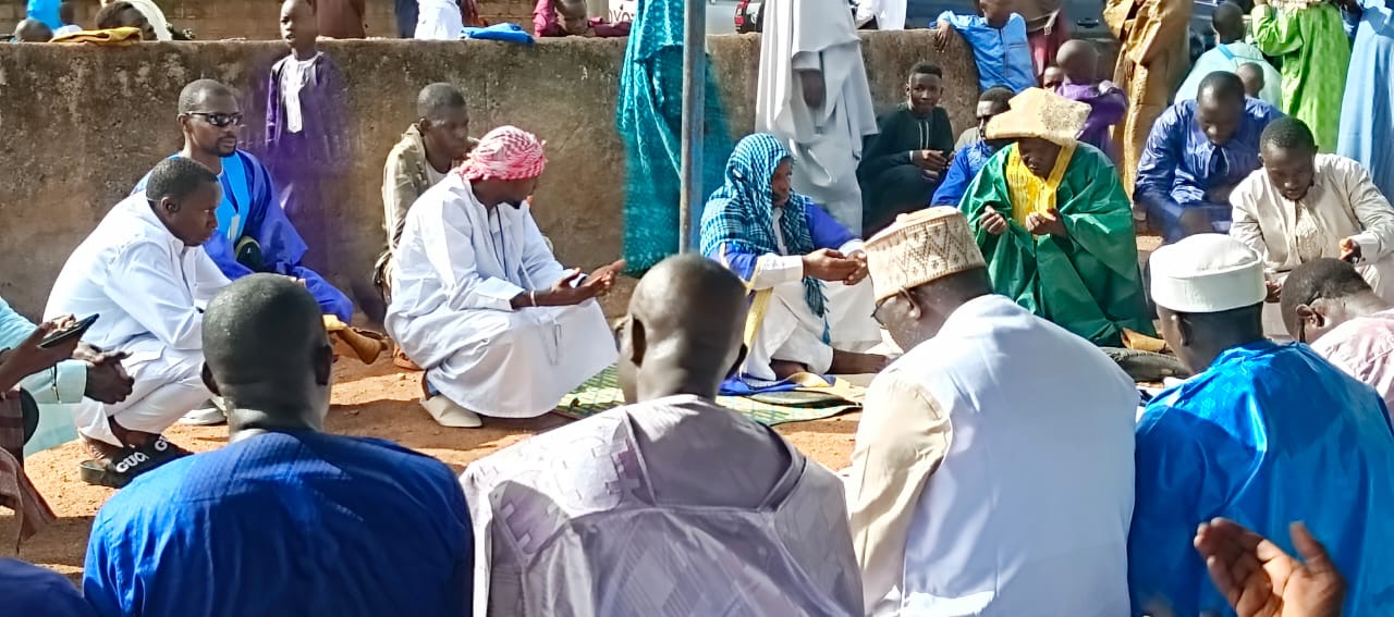 Tabaski à Saraya : une célébration marquée par l’émotion après le rappel à Dieu de l’imam Fodéba Diaby