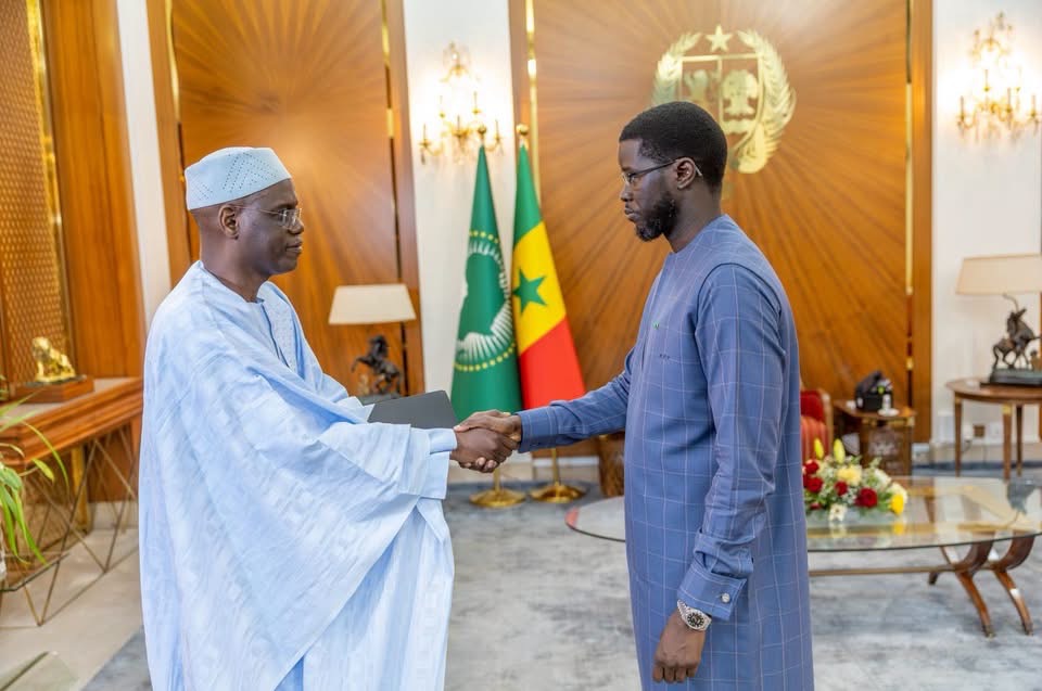 Nouveau Premier ministre du Sénégal : Ahmadou Alhaminou Mohamed Lô prend les rênes du gouvernement