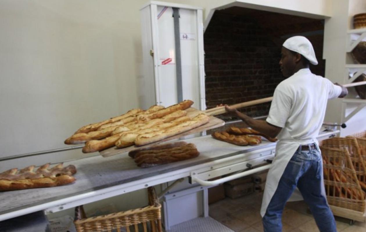 Crise dans la boulangerie : la FNBS tire la sonnette d’alarme face à une “asphyxie économique”