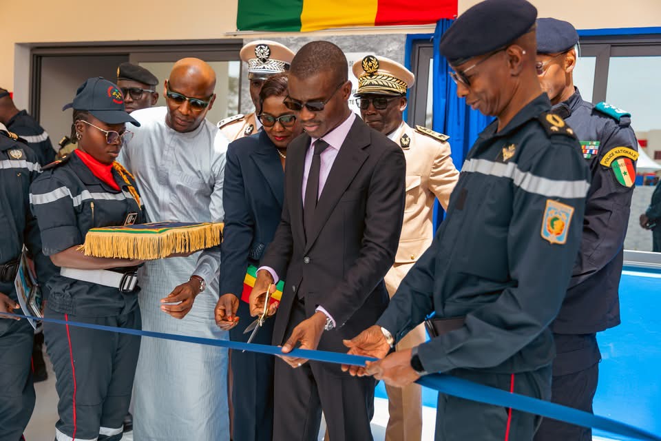 Ndiaganiao : le ministre de l’Intérieur inaugure une nouvelle caserne moderne des sapeurs-pompiers