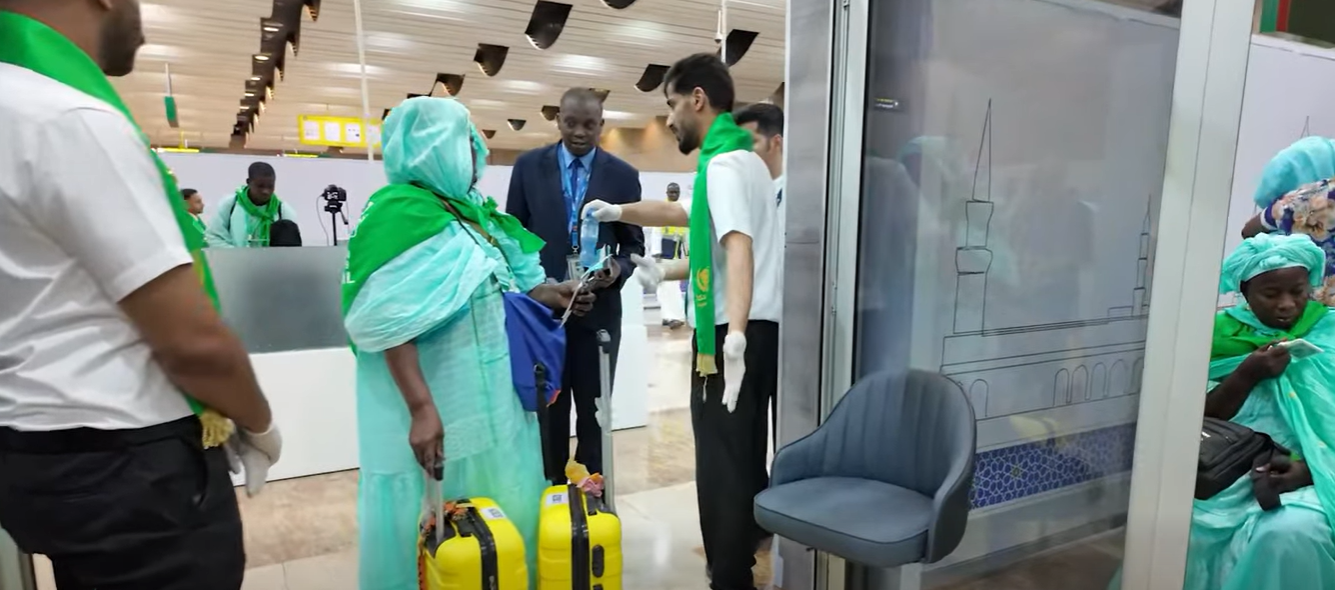 Hajj 2026 : les premiers pèlerins sénégalais s’envolent vers La Mecque depuis l’AIBD