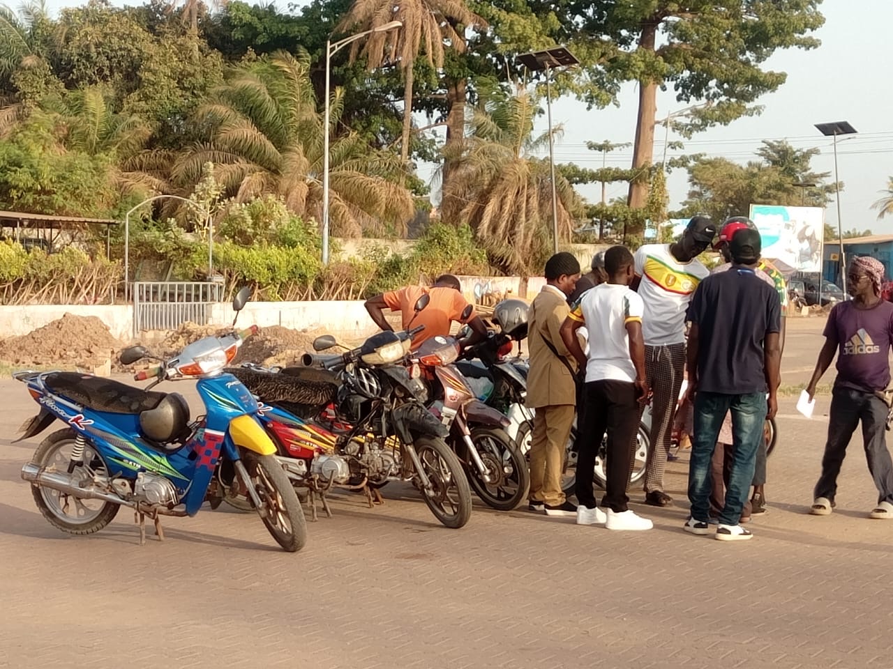 Ziguinchor-Crise dans le secteur des motos-taxis : Une nouvelle association dissidente voit le jour pour acter la rupture