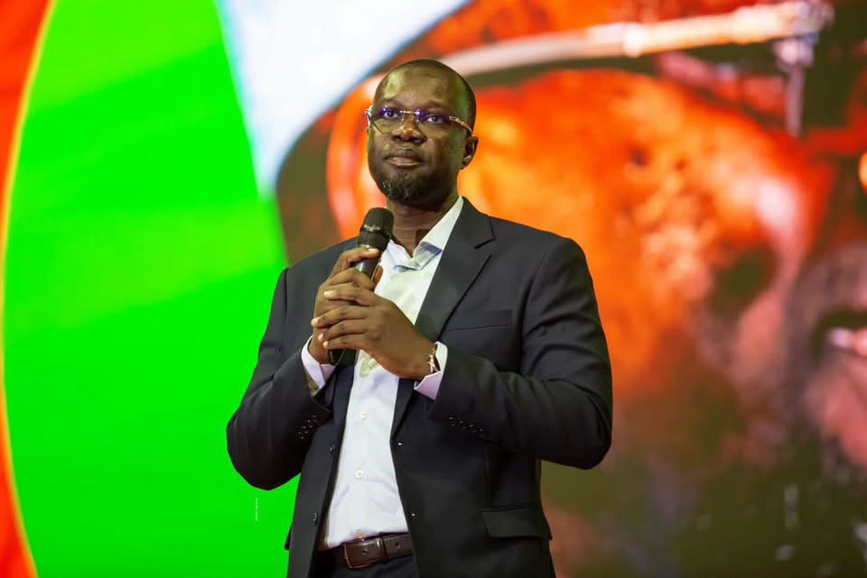 Dakar Arena : Ousmane Sonko affiche la cohésion de PASTEF et écarte toute “crise institutionnelle”