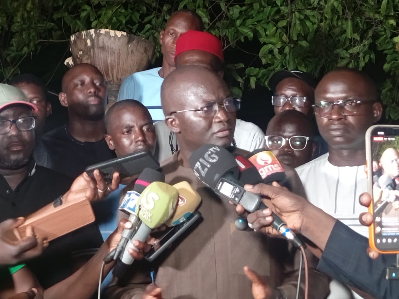 Tournée en Casamance : Yankhoba Diémé rétablit la vérité face aux rumeurs et porte un message de paix et de responsabilité